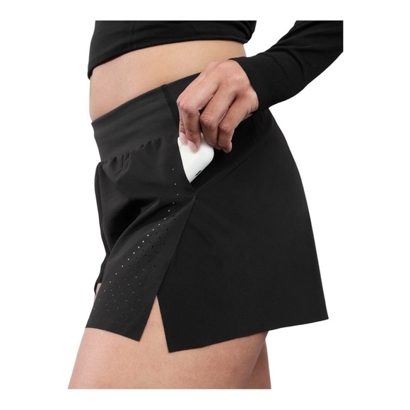 Athleta Fast Route Mid Rise Lasercut Run Short | NWT - Picture 7 of 14